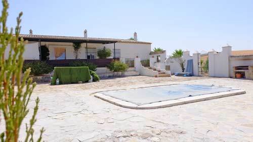 2443 Andalusia, province sevilla, montellano, countryhouse with pool for sale